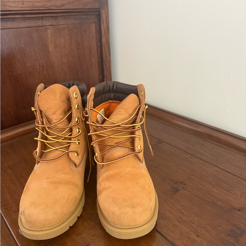 Timberland Tan Lace-Up Boots